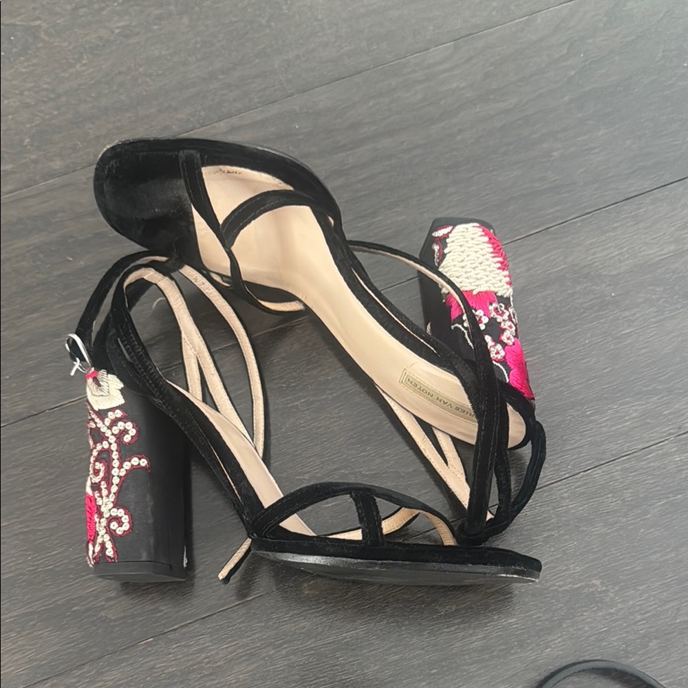 Dries Van Noten Black and Pink Embroidered Heels